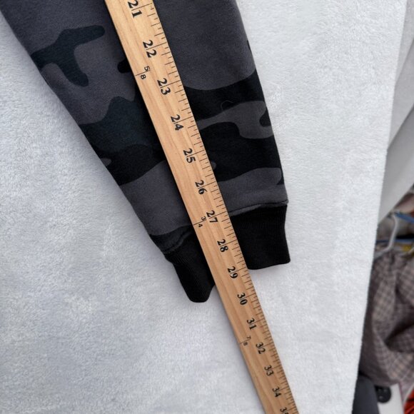 GAP Hoodie Mens M Gray Camo Logo Spell Out Embroidered Pullover - Picture 6 of 8